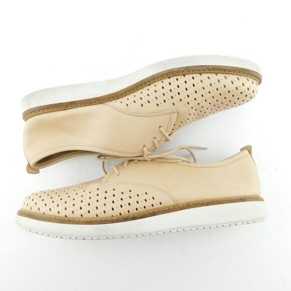 CLARKS Beige Nude Soft Perforated Leather Lace-up Walking Oxfords Sneakers 9 - Picture 4 of 6